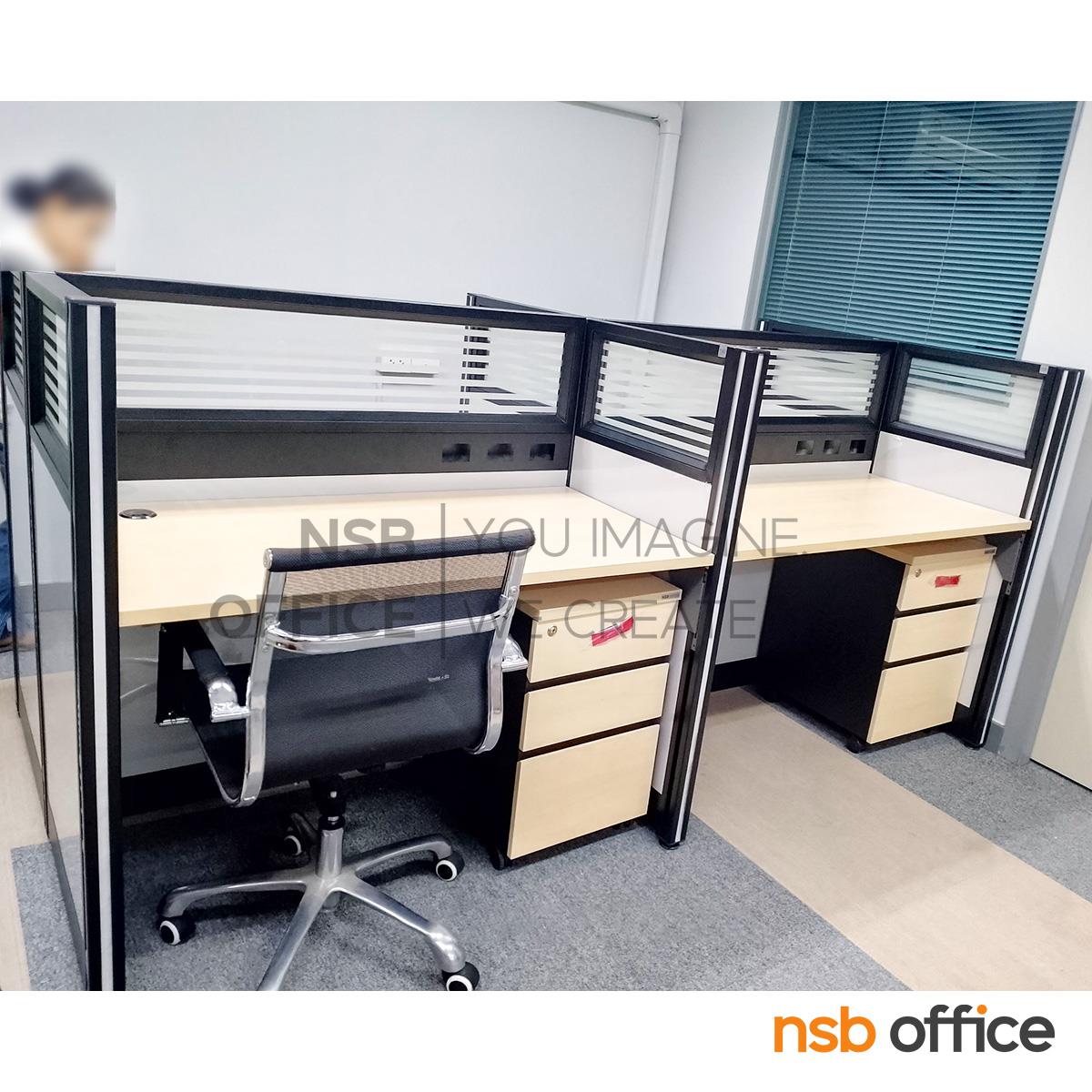 โต๊ะทำงานกลุ่ม 4 ที่นั่ง รุ่น Mashel (มาเชล) พร้อมพาร์ทิชั่นกระจกขัดลาย รางไฟตรงกลาง และตู้ลิ้นชัก 