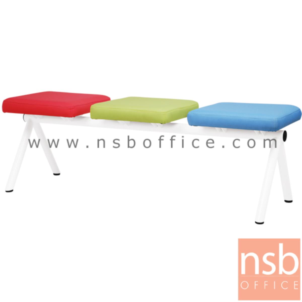 B06A129:เก้าอี้นั่งคอยหุ้มหนังเทียม รุ่น CL-UM   2 และ 3 ที่นั่ง ขนาด 88W ,140W cm. ไม่มีพนักพิง ขาเหล็กพ่นสีขาว