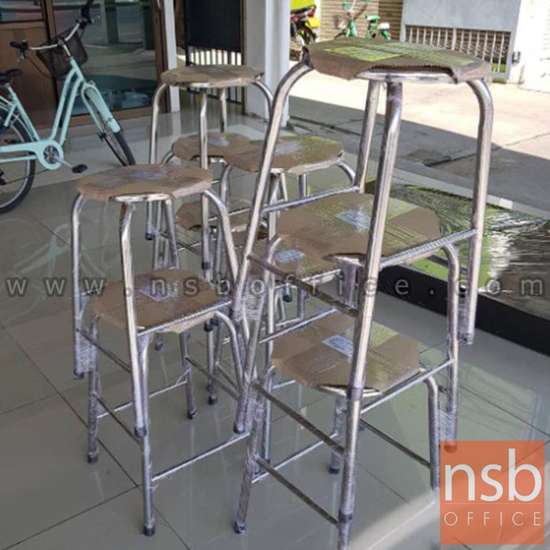 เก้าอี้บาร์สตูลที่นั่งกลม รุ่น Dan (แดน)  พร้อมจุกยางรองขา สแตนเลสทั้งตัว