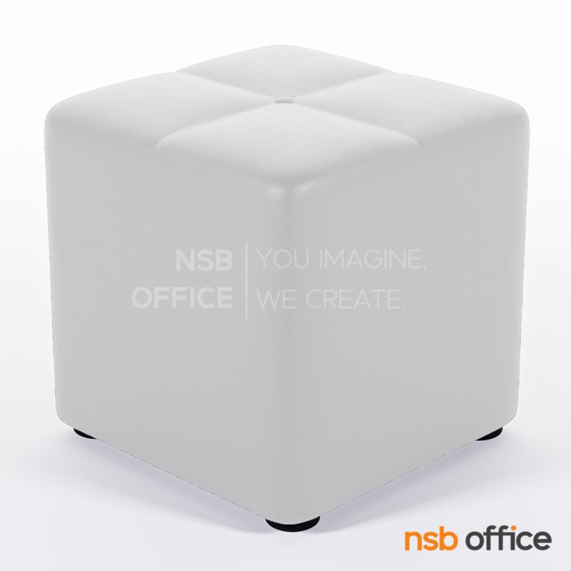 สตูลลูกเต๋าเหลี่ยมหนังเทียม  รุ่น Def Leppard (เดฟเล็ปเพิร์ด) ขนาด 43W cm. โครงไม้