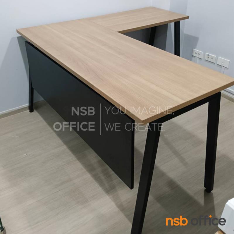 โต๊ะทำงานตัวแอล รุ่น Helsingki (เฮลซิงกิ) ขนาด 150W1*140W2 cm. พร้อมบังตาไม้ ขาเหล็ก