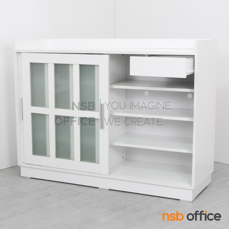 G05A049:ตู้เก็บรองเท้า  บานเลื่อนกระจก (เก็บรองเท้าได้ประมาณ 26 คู่)  ปิดผิวเมลามีน สีขาว 