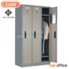 ตู้ล็อกเกอร์ 3 ประตู มี มอก. รุ่น LK-003  LK-003