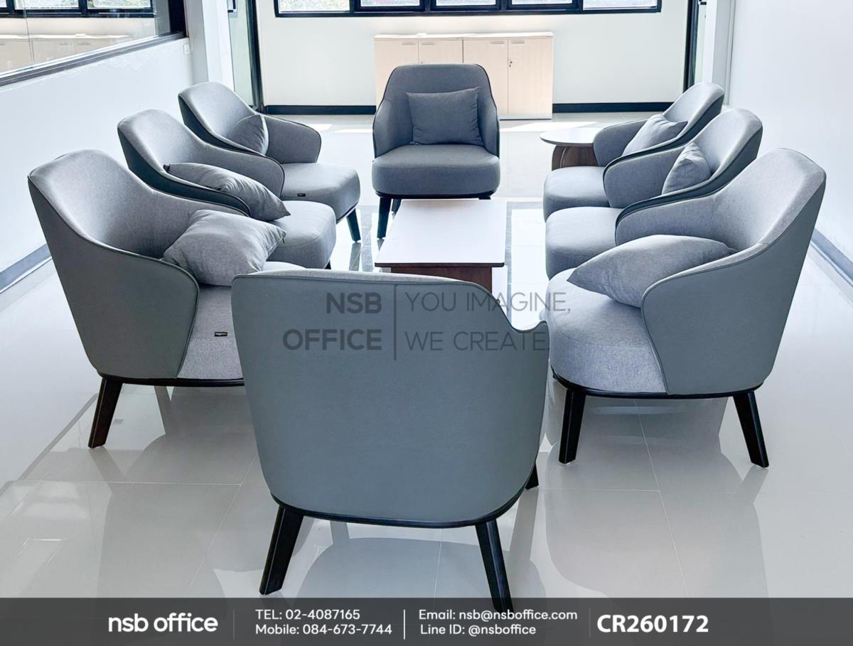 โซฟาพักผ่อนเสริมการใช้งานด้วย โต๊ะกลางไม้ยางพารา