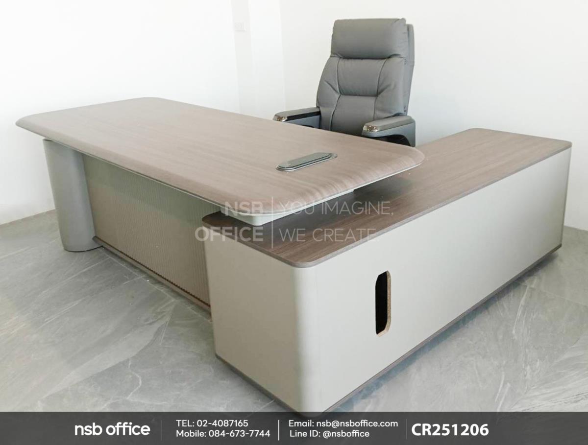 โต๊ะผู้บริหารตัวแอลเสริมการใช้งานด้วยเก้าอี้ผู้บริหารไฟฟ้าหุ้มหนังแท้