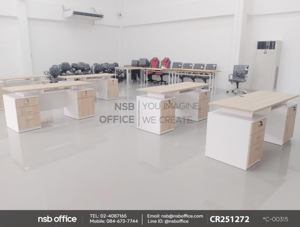 โต๊ะทำงาน 4 ลิ้นชัก 1 บานเปิดเสริมการใช้งานด้วยเก้าอี้สำนักงาน