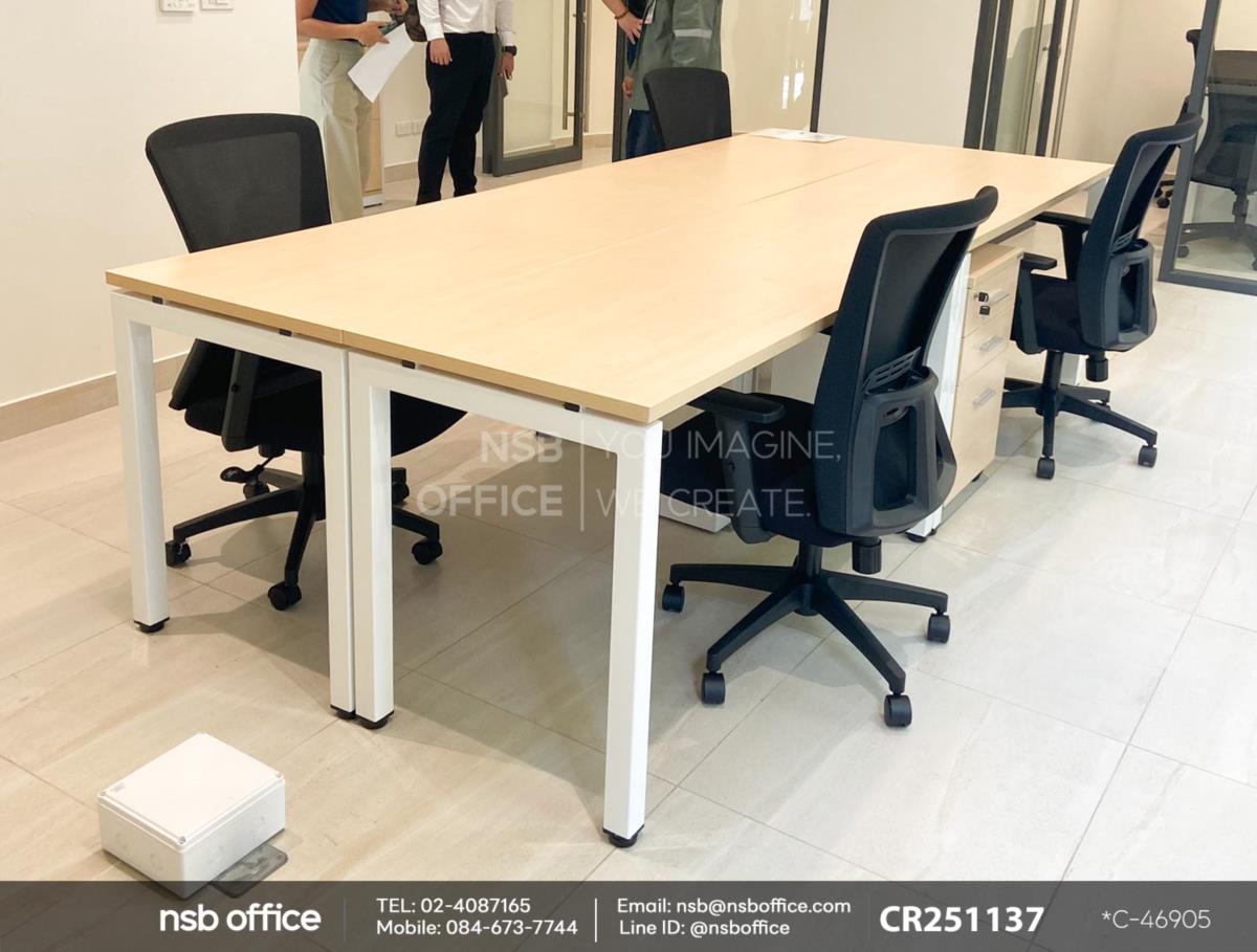 โต๊ะทำงานโล่งเสริมตู้ 3 ลิ้นชักล้อเลื่อนใต้โต๊ะใช้งานคู่กันกับเก้าอี้สำนักงานหลังเน็ต