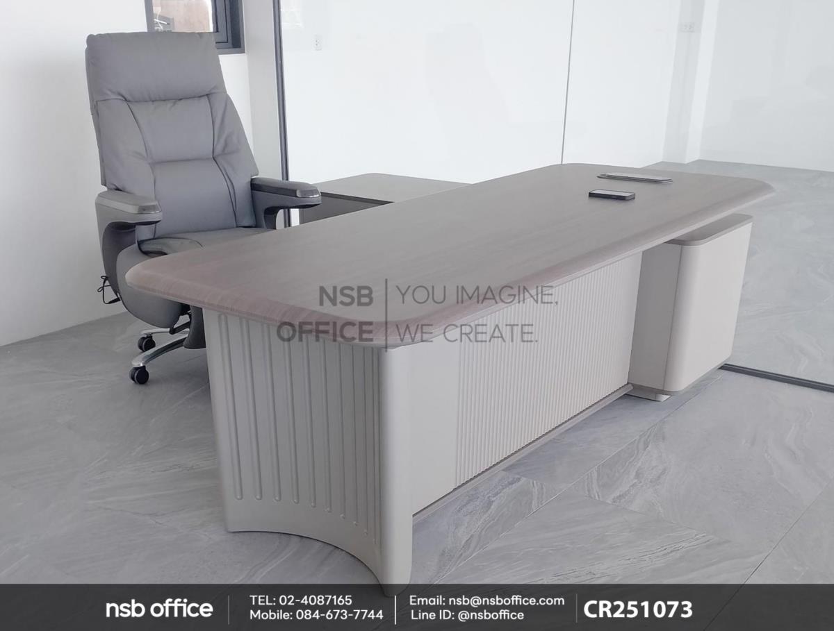 โต๊ะผู้บริหารตัวแอลใช้งานคู่กันกับเก้าอี้ผู้บริหารหุ้มหนังแท้