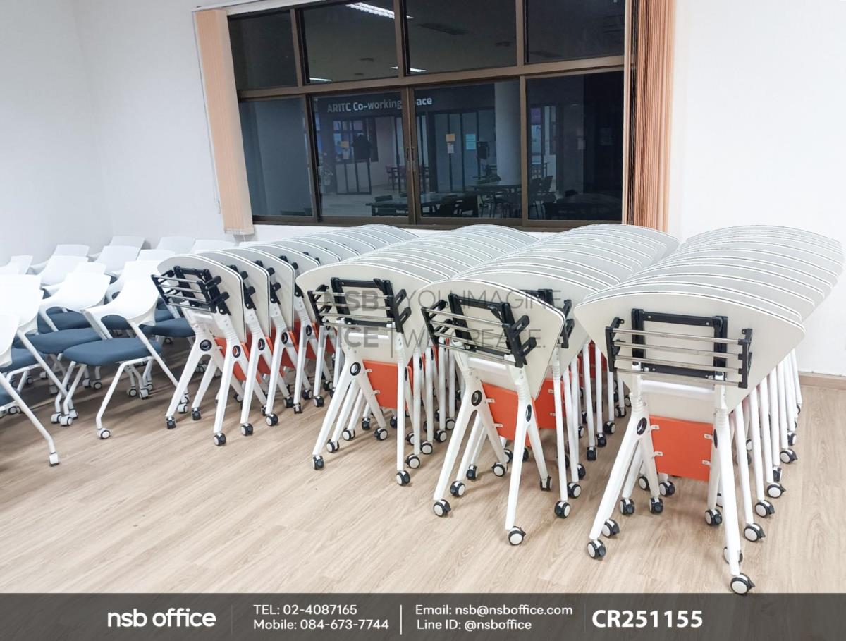 โต๊ะพับล้อเลื่อนมีที่เก็บของใต้โต๊ะ ใช้งานคู่กับเก้าอี้อเนกประสงค์โพลี่ล้วน