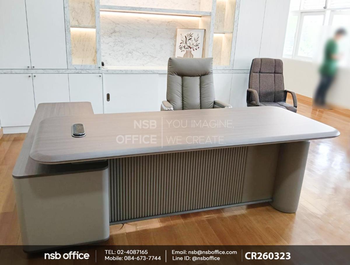 โต๊ะผู้บริหารตัวแอล เสริมการใช้งานด้วยเก้าอี้ผู้บริหารหุ้มหนังเทียม