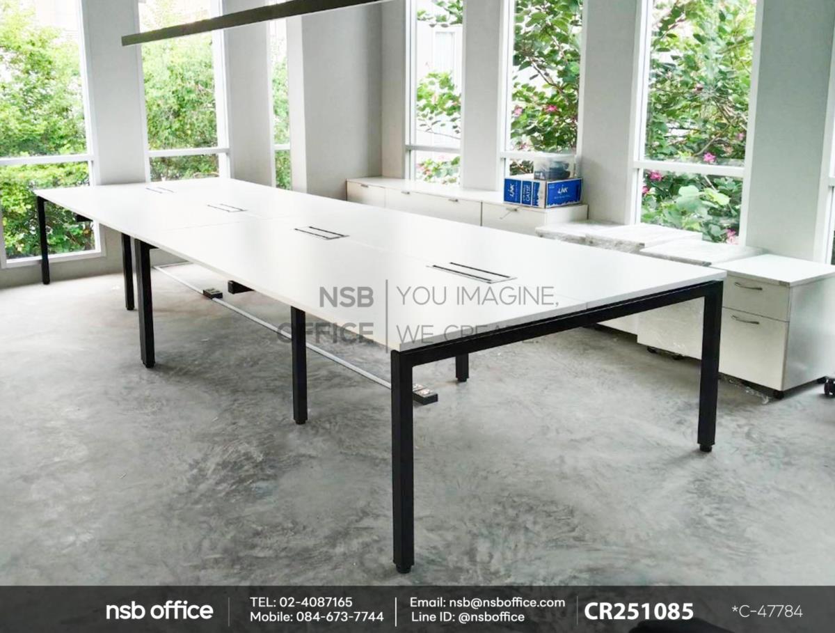 โต๊ะประชุมทรงสี่เหลี่ยมยาวเสริมการใช้งานด้วยรางไฟอลูมิเนียม