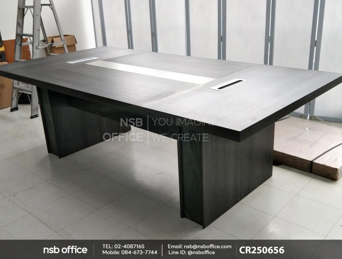 โต๊ะประชุมขาไม้