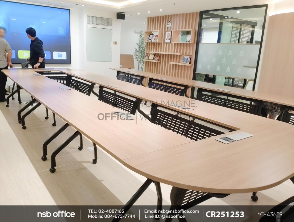 โต๊ะประชุมพับเก็บได้ล้อเลื่อน ต่อด้วยโต๊ะประชุมครึ่งวงกลมเป็นโต๊ะประชุมใหญ่