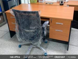 โต๊ะทำงาน 5 ลิ้นชักพร้อมรางคีย์บอร์ดใช้งานคู่กันกับเก้าอี้สำนักงานหลังเน็ต