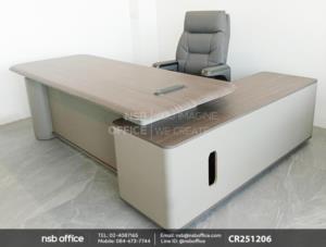 โต๊ะผู้บริหารตัวแอลเสริมการใช้งานด้วยเก้าอี้ผู้บริหารไฟฟ้าหุ้มหนังแท้