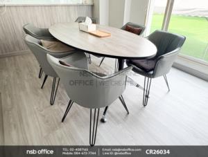 โต๊ะประชุมทรงวงรี ขาเหล็กทรงหางปลา ใช้งานคู่กันกับเก้าอี้โมเดิร์นหุ้มหนังเทียม