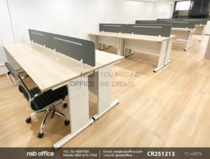 ชุดโต๊ะทำงานกลุ่ม 4 ที่นั่ง มาพร้อมมินิสกรีนหุ้มผ้าแบบเจาะท็อปโต๊ะ