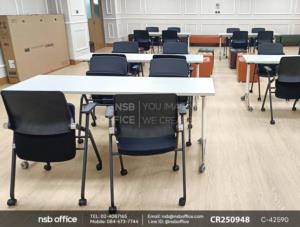 โต๊ะประชุมพับเก็บได้ล้อเลื่อนใช้งานคู่กันกับเก้าอี้อเนกประสงค์เฟรมโพลี่