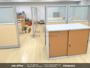 พาร์ทิชั่นแบบครึ่งทึบครึ่งกระจกขัดลาย