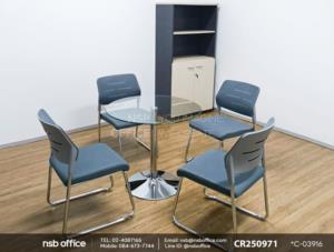 โต๊ะกลมหน้ากระจก โครงขาเหล็กชุบโครเมี่ยมเสริมเก้าอี้รับแขกขาตัวยู