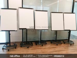 ฟลิบชาร์ทหน้าไวท์บอร์ดล้อเลื่อน โครงสีดำ ลูกล้อล็อกได้