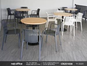 โต๊ะบาร์ COFFEE ขาเหล็กฐานกลมแบนสีดำใช้งานคู่กันกับเก้าอี้โมเดิร์นพลาสติก PP