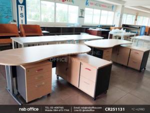 โต๊ะผู้บริหารพร้อมตู้ข้างและลิ้นชักล้อเลื่อน