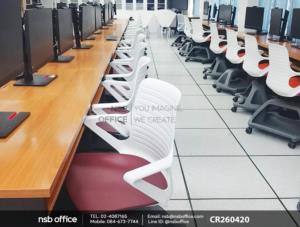 โต๊ะคอมพิวเตอร์เสริมการใช้งานด้วยเก้าอี้เฟรมโพลี่ล้อเลื่อน