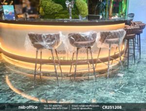 เก้าอี้บาร์สูงหุ้มหนังเทียมขาเหล็ก